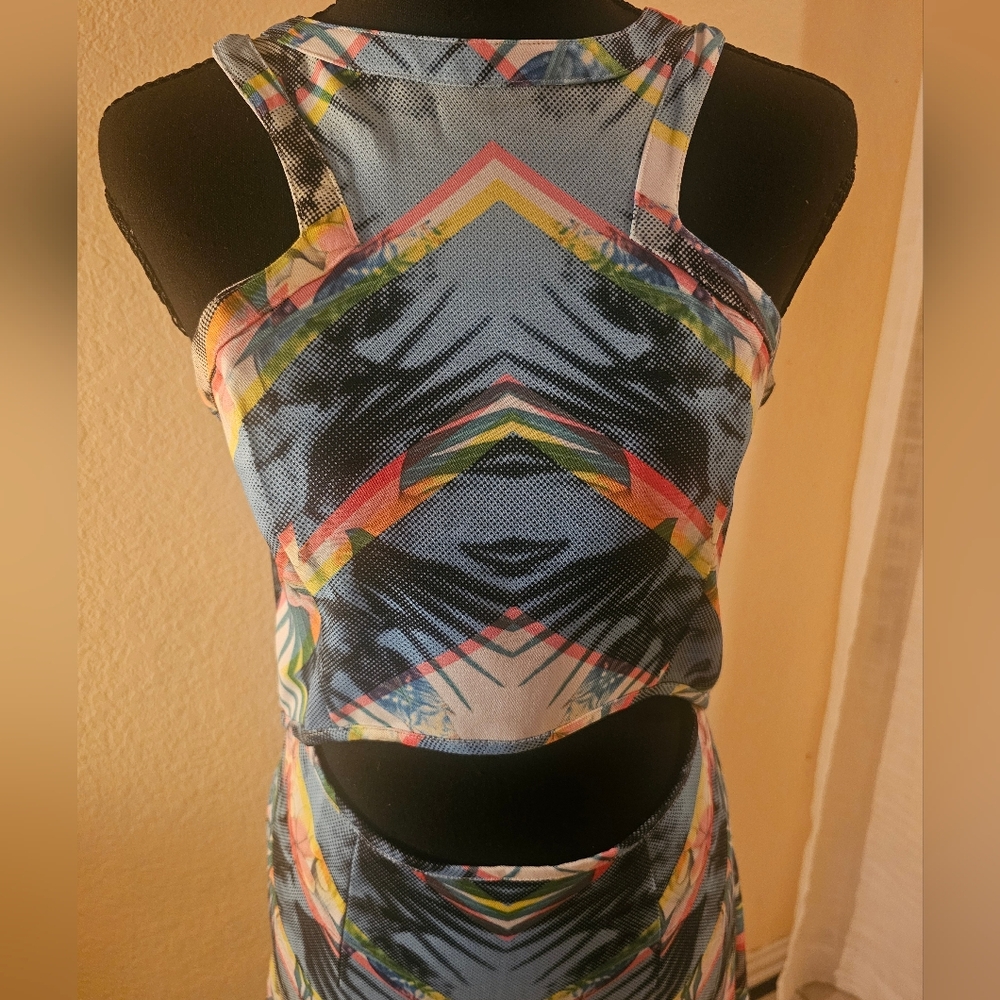 Colorful Geometric Cut-Out Dress - Picture 4 of 6